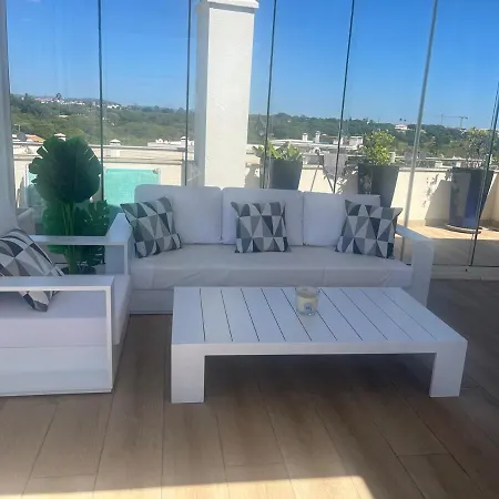 Penthouse, Sea View, Tennis, Swimming Pools, 3' Foot Golf Olhos de Agua (Albufeira)