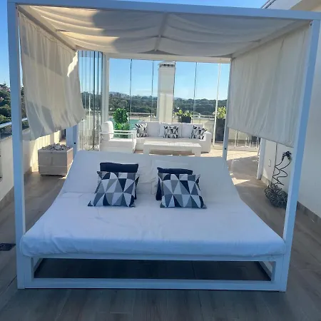 Penthouse, Sea View, Tennis, Swimming Pools, 3' Foot Golf * Olhos de Agua (Albufeira)