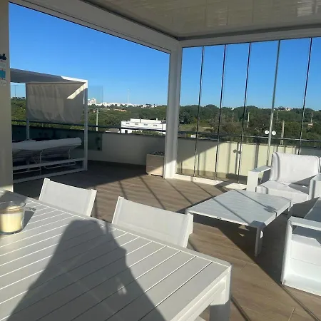 Penthouse, Sea View, Tennis, Swimming Pools, 3' Foot Golf Apartment Olhos de Agua (Albufeira)