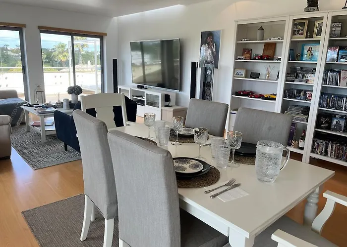 Penthouse, Sea View, Tennis, Swimming Pools, 3' Foot Golf *