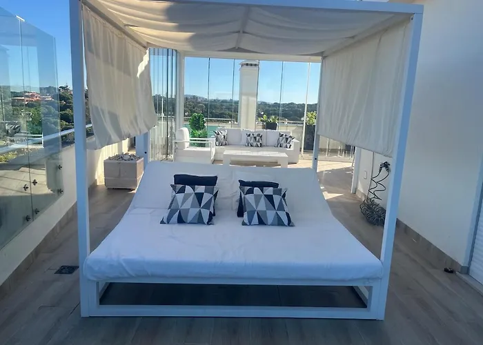 Penthouse, Sea View, Tennis, Swimming Pools, 3' Foot Golf * Olhos de Agua (Albufeira)