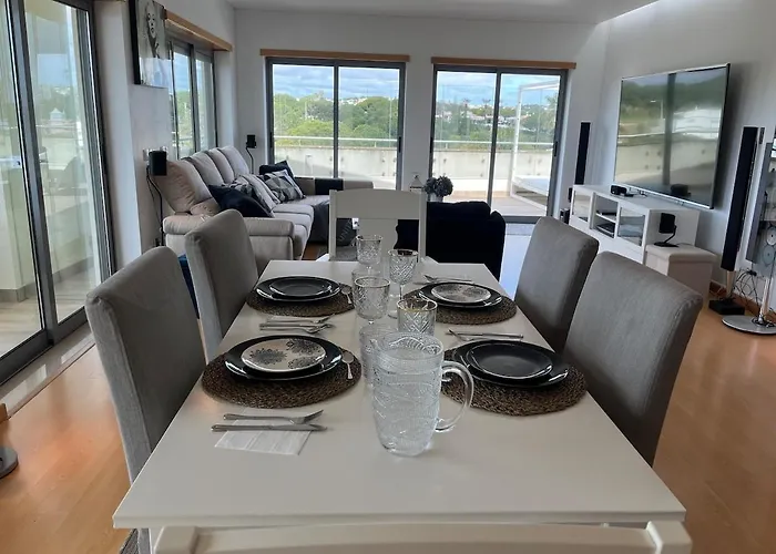 Penthouse, Sea View, Tennis, Swimming Pools, 3' Foot Golf * Olhos de Agua (Albufeira)